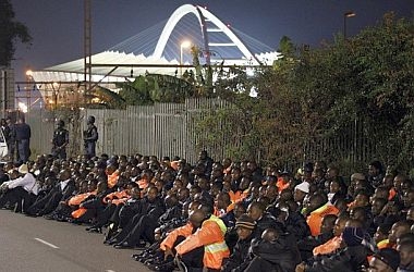 Απίστευτο ξύλο στο Ντέρμπαν - Media