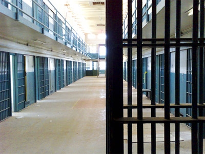 Ύποπτο δέμα έξω από τις φυλακές Κορυδαλλού - Media
