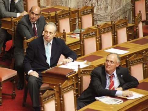 Προανακριτική για 5 για το Βατοπέδι - Media