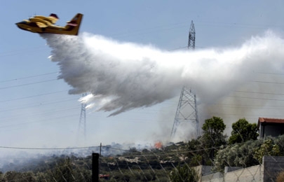 Μεγάλη φωτιά σε Κερατέα - Κορινθία - Media