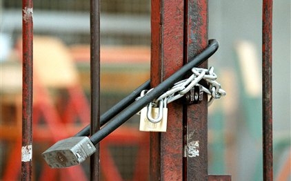 Όπου φύγει- φύγει... - Media