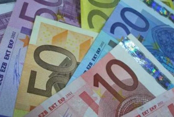 Μείωση του ταμειακού ελλείμματος κατά 32,6% - Media