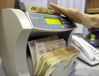 Έλεγχοι του υπουργείου Οικονομίας σε πιστωτικά ιδρύματα  - Media