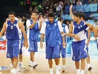 Δεύτερη νίκη σε θρίλερ - Media