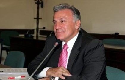 Για κακούργημα διώκεται ο Π. Ψωμιάδης - Media