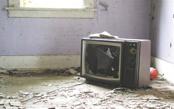 Πόκερ τραπεζών - διαπλοκής και μετόχων - Media