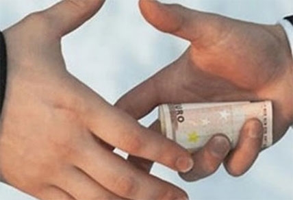 Καταγγελία για «στημένους» διαγωνισμούς κρατικών προμηθειών - Media
