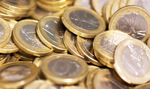 Η Ελλάδα θα χρεοκοπήσει, σύμφωνα με δημοσκόπηση του Bloomberg - Media