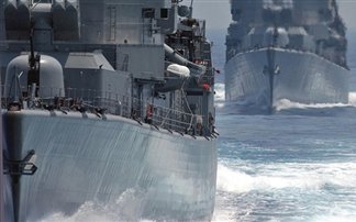 Bρε, ουστ εσείς και οι φρεγάτες - Media