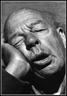 Μην κοιμάστε όρθιοι! Υπνωτιστείτε! - Media