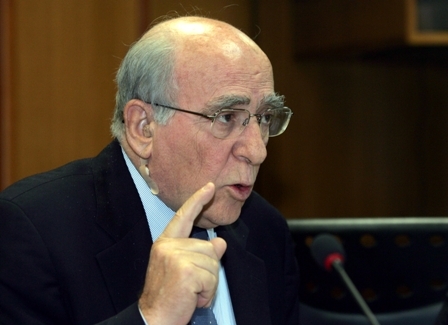 Ο Σουφλιάς και το «δωράκι» στους αστυνομικούς - Media