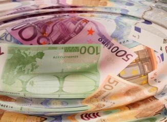 Μειώθηκε κατά 36,5% το έλλειμμα του προϋπολογισμού 2010 - Media