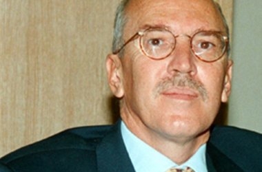 Π. Ρουμελιώτης: «Η Ελλάδα είναι ακόμα πολύ κοντά στην πτώχευση» - Media