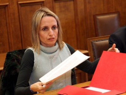 ΝΟΜΟΣΧΕΔΙΟ ΒΙΟΠΟΙΚΙΛΟΤΗΤΑΣ: Η Τίνα και οι τζάμπα μάγκες - Media