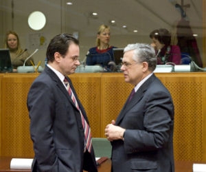 Παπακωνσταντίνου: Μείωση του ελλείμματος κατά 6% σε ετήσια βάση - Media