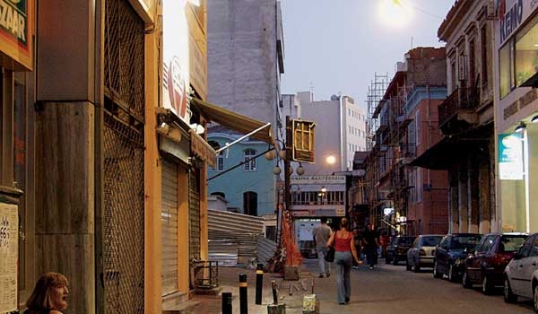 Η παραμεθόριος περιοχή του Κέντρου των Αθηνών  - Media