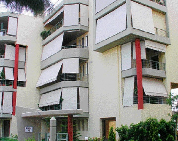 Ανοιχτό παραμένει το ενδεχόμενο δίμηνης παράτασης για τους ημιυπαίθριους  - Media