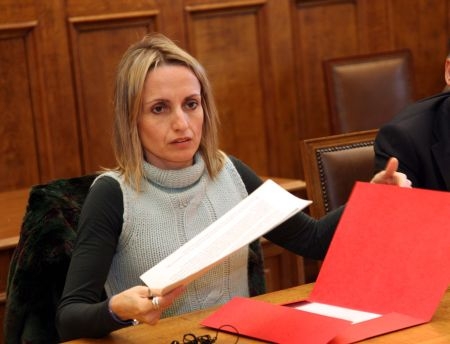 Πήραν παράταση οι αιτήσεις για τους ημιυπαιθριους  - Media