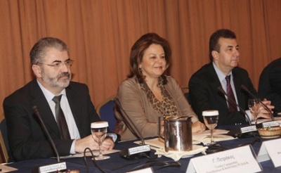 Μνημόνιο συνεργασίας υπ. Εργασίας-Περιφερειών για ανάσχεση της ανεργίας - Media