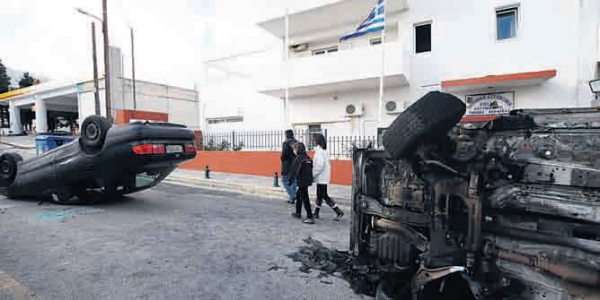 Σιγά, κάποιοι στην κυβέρνηση κοιμούνται - Media