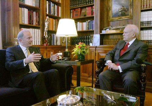 Γ.Προβόπουλος: Χρονιά συγχωνεύσεων το 2011 για τις τράπεζες - Media