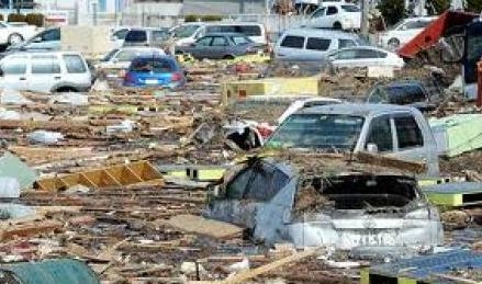 Το τσουνάμι μπορεί! - Media