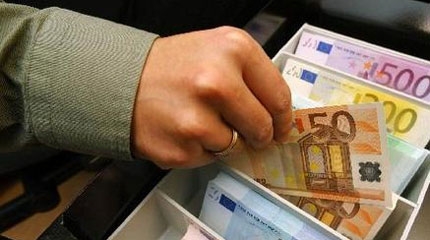 Έσοδα; Τι λες τώρα… - Media