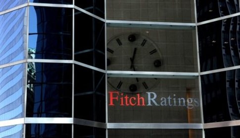 Η Fitch προειδοποιεί για εκ νέου υποβάθμιση της Ελλάδας  - Media