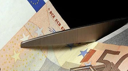 Νέες περικοπές στις ΔΕΚΟ - Media