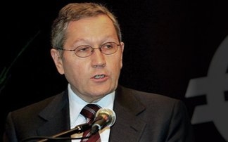 Ρέγκλινγκ: Οι τράπεζες εσκεμμένα συντηρούν τη συζήτηση περί αναδιάρθρωσης - Media