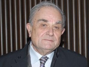 «Οι παρέες γράφουν ιστορία» - Media