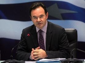 Αλλαγές στο Μεσοπρόθεσμο εξετάζει ο Παπακωνσταντίνου - Media