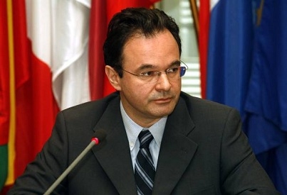 Άγρια φοροεπιδρομή φέρνει το Μεσοπρόθεσμο - Media