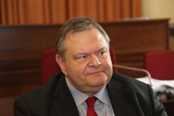 Καπέλωμα Βενιζέλου από την επιτροπή σοφών… - Media