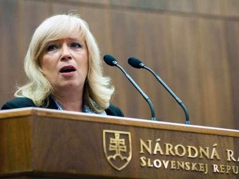 Ραντίκοβα: «Αμφιβολίες Παπανδρέου για το Μεσοπρόθεσμο» - Media