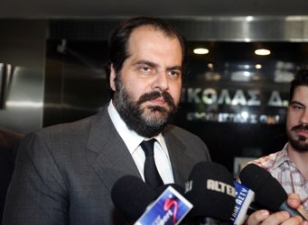 Πατέρας υπέρ Μαρινάκη!  - Media