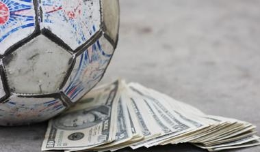 Ο ένας παραδόθηκε, ο άλλος θέλει να βγει από τη χώρα - Media