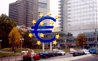 ΕΚΤ: Στο 161% του ΑΕΠ το ελληνικό χρέος μέχρι το 2012 - Media