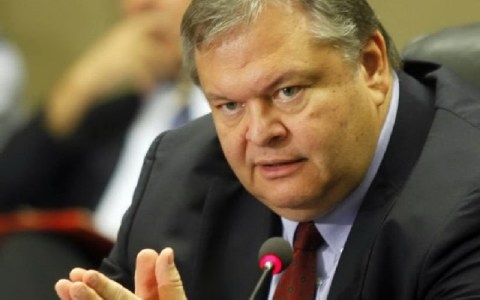 Την άμεση προώθηση της ανταλλαγής ομολόγων επιθυμεί η κυβέρνηση - Media