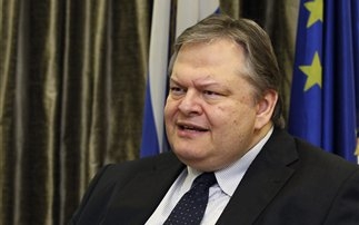 Βενιζέλος: Οι πρωτοβουλίες για το νέο EFSF πρέπει να εφαρμοστούν άμεσα - Media
