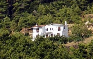 Μείωση στα πρόστιμα για τα αυθαίρετα προανήγγειλε ο Γ. Παπακωνσταντίνου  - Media