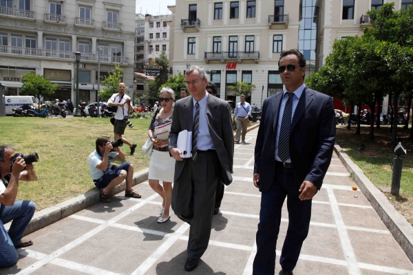 Την κατάργηση των κλαδικών συμβάσεων ζήτησε η τρόικα - Media