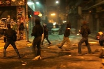 Σοβαρά επεισόδια  στα Πετράλωνα - Media