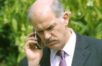 Όταν το τηλέφωνο χτυπήσει... - Media