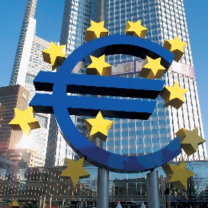 Το Βερολίνο θα καθορίσει τη στάση του βάσει της έκθεσης της Τρόικας - Media