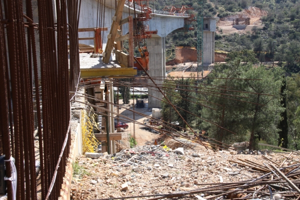 Υπογράφει το http://xaidari.blogspot.com - Media