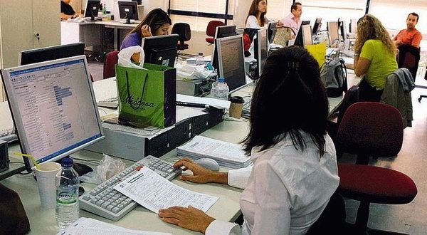 Σκληρές περικοπές με το νέο μισθολόγιο από 1η Οκτωβρίου - Media