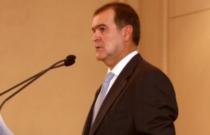 Ανακοίνωση για την… ανακοίνωση - Media