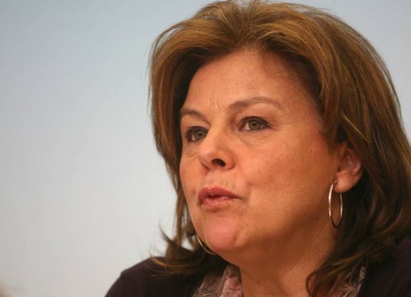 Δεν θα ψηφίσει το άρθρο 37 η Λούκα Κατσέλη - Media