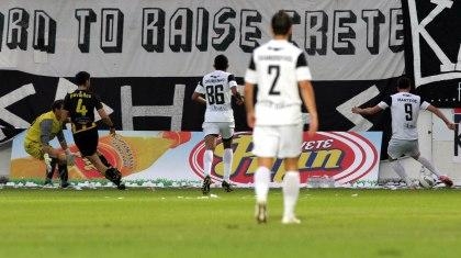 Περίπατος στην πλατεία, πανηγύρια στην Κρήτη - Media
